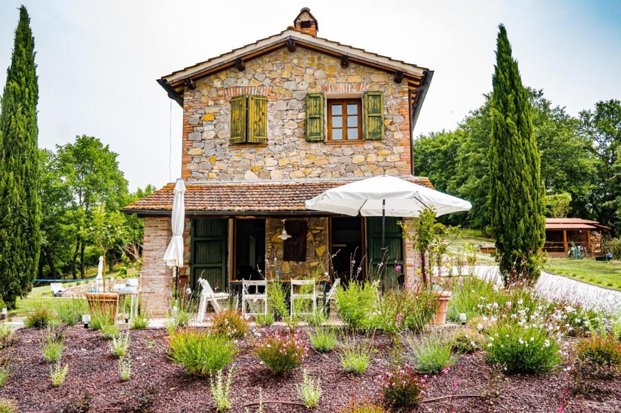 Tenuta Gambit Agriturismo Umbria Villa Monteleone dʼOrvieto Exterior foto